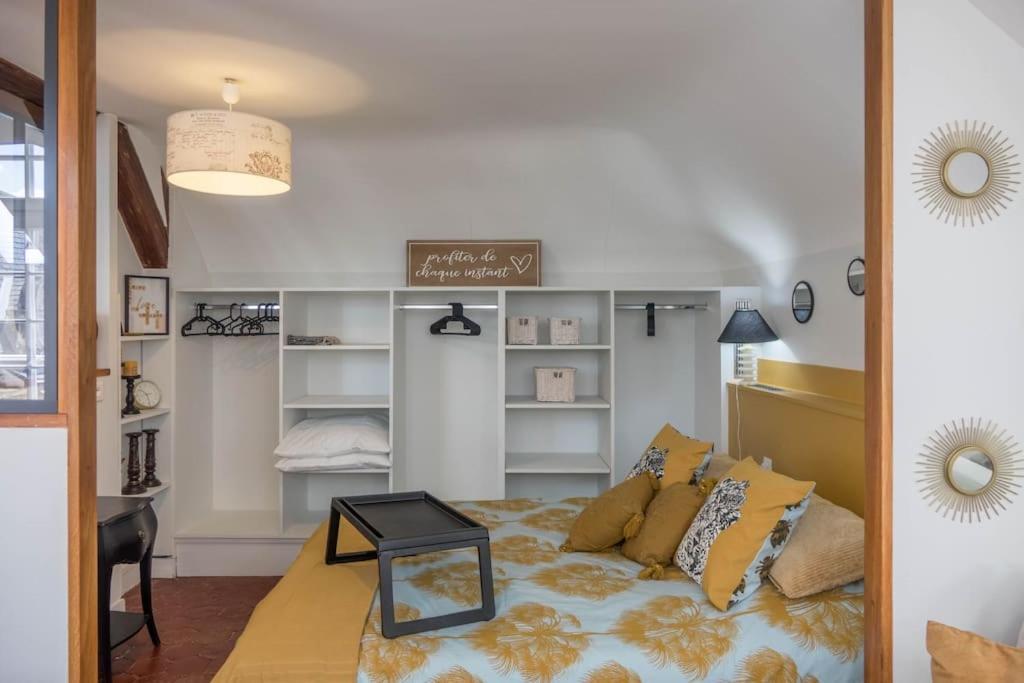 Le Sainte Anne *Studio* Apartment ออร์เลออง ภายนอก รูปภาพ